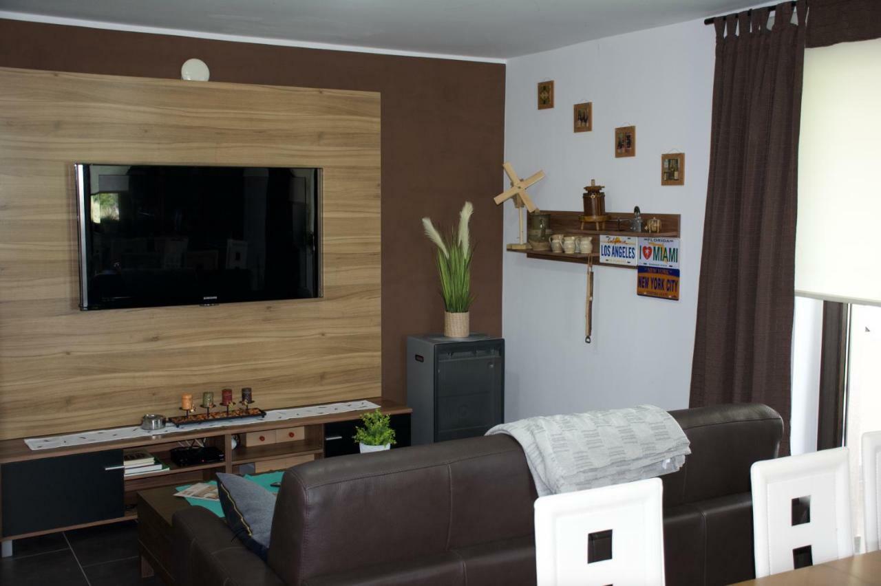 Вилла Liveza House Miklavz pri Ormozu Экстерьер фото